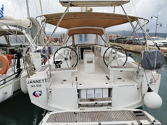 JANNET - Oceanis 38.1