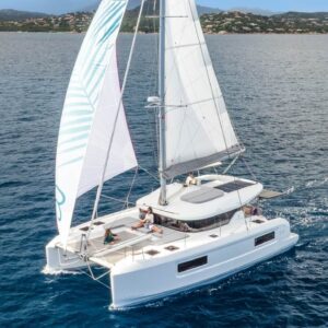 catamaran lagoon 38 slider 1