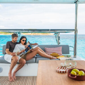 catamaran lagoon 38 slider 14