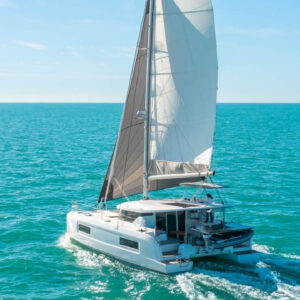 catamaran lagoon 38 slider 5